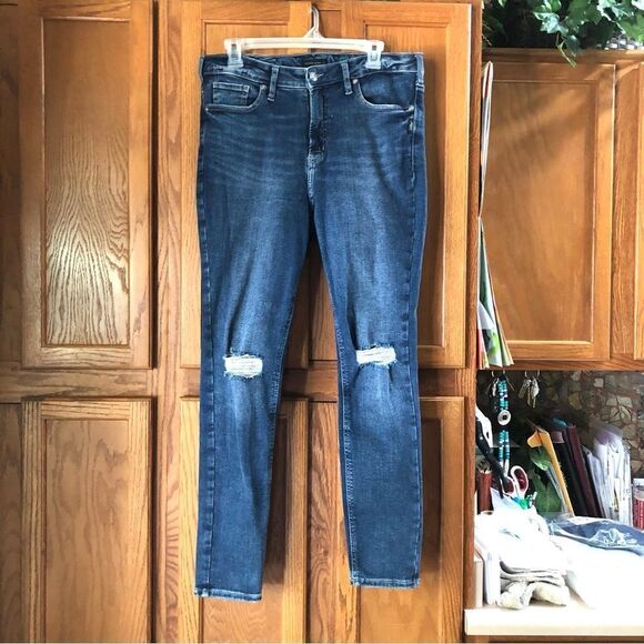 Silver Jeans Infinite Fit High Rise Skinny Jeans - 28 - Picture 1 of 11